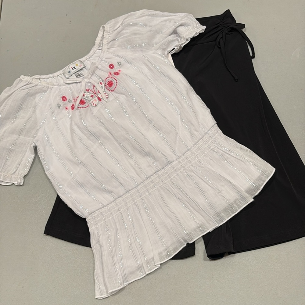 IZ Amy Byer blouse and pant set